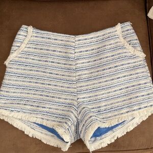 TCEC dress shorts with fringe trim, size M, excellent